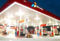 Ilustrasi pengisian BBM di SPBU Pertamina di tengah isu kenaikan harga per 1 April 2026.