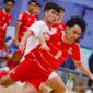 Pemain Timnas Futsal Indonesia berduel dengan Vietnam pada semifinal Piala AFF Futsal 2026. Indonesia menang tipis 3-2 dan memastikan tiket ke final.