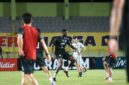 PSS Sleman menghadapi tekanan dari Barito Putera dalam laga krusial demi mempertahankan posisi puncak klasemen Championship 2025/2026 di Stadion 17 Mei Banjarmasin.