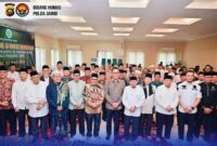 Kapolda Jambi bersama pejabat daerah dan tokoh agama dalam acara Halal Bihalal MUI Provinsi Jambi