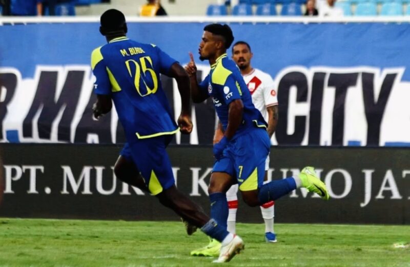 Gabriel Silva menjadi bintang kemenangan Arema FC setelah mencetak dua gol ke gawang Persis Solo.