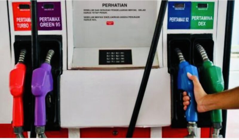 Ilustrasi SPBU Pertamina dengan daftar harga BBM yang masih stabil per 26 April 2026.