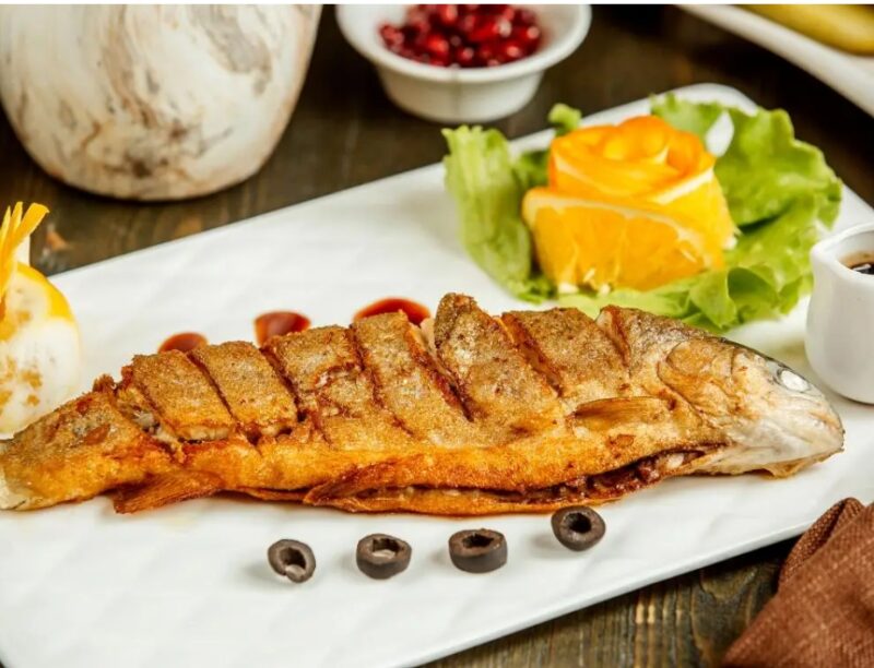 Bandeng presto goreng crispy dengan tekstur renyah di luar dan lembut di dalam, cocok untuk menu makan siang keluarga.