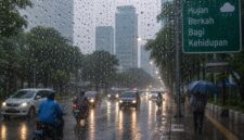 Suasana hujan deras di kawasan perkotaan yang membawa manfaat sekaligus potensi dampak bagi masyarakat.