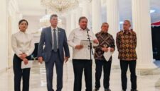 Sejumlah pejabat menyampaikan pernyataan kepada media terkait kebijakan ekonomi, termasuk langkah penguatan rupiah dan pembatasan pembelian dolar AS