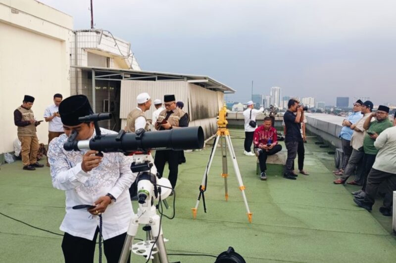 Pemerintah menggelar sidang isbat Idul Adha 2026 untuk menentukan awal Zulhijah melalui pemantauan hilal di berbagai wilayah Indonesia.