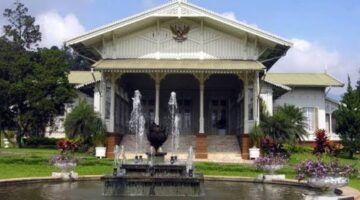 Program Magang Istana Kepresidenan 2026 membuka peluang bagi mahasiswa dan siswa SMK untuk magang langsung di lingkungan pemerintahan pusat.