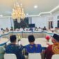 Pemkot Sungai Penuh bersama lembaga adat menggelar koordinasi persiapan Shalat Idul Adha 1447 Hijriah di Lapangan Merdeka.