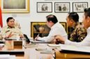 Pemerintah menyiapkan paket stimulus ekonomi dengan berbagai insentif untuk menjaga daya beli masyarakat dan pertumbuhan ekonomi nasional.