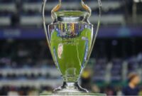 Trofi Liga Champions UEFA menjadi incaran PSG dan Arsenal pada final musim 2025/2026 yang mempertemukan Luis Enrique dan Mikel Arteta.