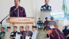 Bupati Kerinci Monadi resmi meluncurkan QR Code Kotak Amal Terintegrasi sebagai langkah menuju Kerinci digital dan religius.