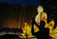 Perayaan Waisak di Candi Borobudur menjadi salah satu momen sakral umat Buddha di Indonesia.