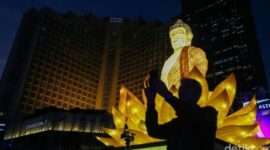 Perayaan Waisak di Candi Borobudur menjadi salah satu momen sakral umat Buddha di Indonesia.