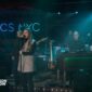 Kelly Clarkson terlihat emosional saat membahas akhir perjalanannya sebagai host setelah tujuh tahun memandu acara televisi populer.