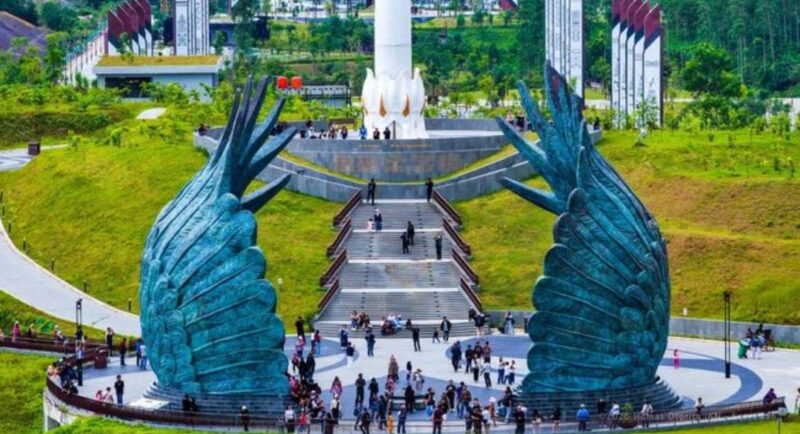 Mahkamah Konstitusi menegaskan Jakarta masih menjadi ibu kota negara hingga terbit Keputusan Presiden mengenai pemindahan ke IKN.