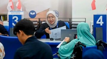 Pensiunan PNS diwajibkan melakukan autentikasi melalui aplikasi Andal by Taspen agar pencairan gaji pensiun, THR, dan gaji ke-13 berjalan lancar.
