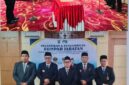 Wali Kota Sungai Penuh Alfin S.H. saat melantik Y.Z. Oktovianus sebagai Dewan Pengawas PDAM Tirta Khayangan periode 2026–2030, Senin (01/6/2026) di Ruang Pola Kantor Wali Kota Sungai Penuh.