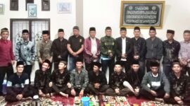 Sekjend LAM-SAK Safwandi saat menghadiri Pengajian Adat Mukai Tinggi dan mengajak masyarakat melestarikan warisan adat Kerinci.
