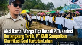 Masyarakat Desa Pulau Pandan, Karang Pandan, dan Pengasih Lama menggelar aksi damai di pintu masuk PLTA PT Kerinci Merangin Hidro pada Sabtu (18/7/2026) untuk menyampaikan tuntutan terkait ganti rugi lahan. Aksi berlangsung aman, tertib, dan mendapat pengamanan dari Polres Kerinci, Kodim 0417/Kerinci, serta petugas keamanan perusahaan.