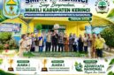 Kepala SMPN 13 Kerinci Liza Azoni, M.Pd bersama warga sekolah menunjukkan semangat mempersiapkan diri mengikuti Lomba Sekolah Adiwiyata Nasional 2026.