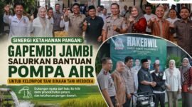 GAPEMBI Jambi menyerahkan bantuan pompa air kepada kelompok tani binaan Tani Merdeka untuk mendukung pengairan lahan dan memperkuat ketahanan pangan di Provinsi Jambi.