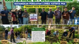 Kades Tanjung Bunga Afrizal DPT bersama perangkat desa dan masyarakat bergotong royong menata Kebun PKK serta menanam berbagai jenis sayuran dan tanaman obat sebagai persiapan Lomba Hatinya PKK tingkat Kota Sungai Penuh.