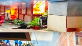 Petugas Damkar melakukan pemadaman kebakaran di kawasan belakang Terminal Bus Kota Sungai Penuh.