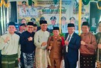 Wali Kota Sungai Penuh Alfin, S.H., bersama Ketua TP-PKK Kota Sungai Penuh Ny. Sri Kartini Alfin, S.Kep., Ns., menghadiri Rapat Paripurna DPRD dalam rangka memperingati HUT ke-27 Kabupaten Sarolangun di Kantor DPRD Kabupaten Sarolangun, 
