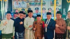 Wali Kota Sungai Penuh Alfin, S.H., bersama Ketua TP-PKK Kota Sungai Penuh Ny. Sri Kartini Alfin, S.Kep., Ns., menghadiri Rapat Paripurna DPRD dalam rangka memperingati HUT ke-27 Kabupaten Sarolangun di Kantor DPRD Kabupaten Sarolangun, 