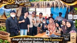 Ketua Umum HIPMI Kabupaten Kerinci, Anugra Andiska, menghadirkan stand Noka Experience dalam Festival Budaya Kerinci 2026. Stand ini mempromosikan kopi khas Kerinci sekaligus mendorong semangat kewirausahaan generasi muda dan pengembangan produk unggulan daerah.